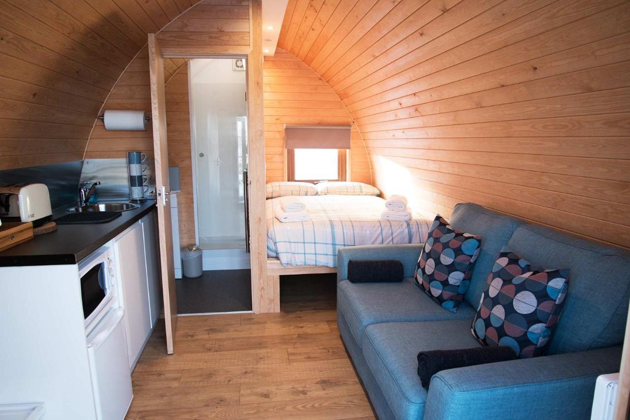 Skeabost View Pods Skye Villa Портри Екстериор снимка