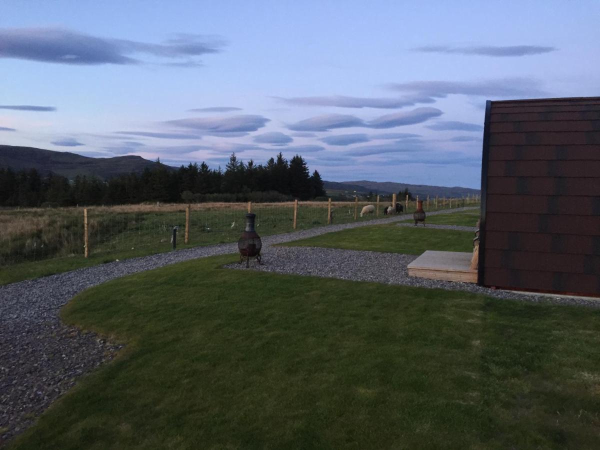 Skeabost View Pods Skye Villa Портри Екстериор снимка