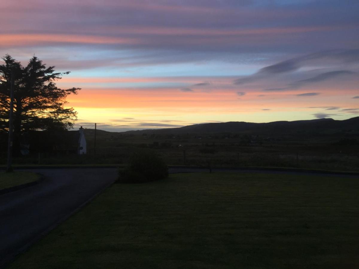 Skeabost View Pods Skye Villa Портри Екстериор снимка