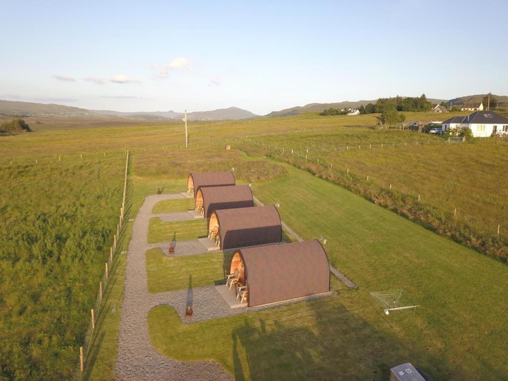 Skeabost View Pods Skye Villa Портри Екстериор снимка