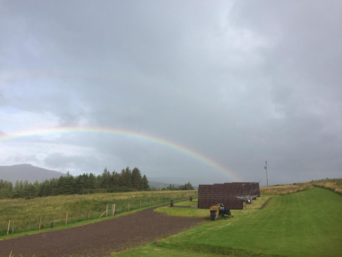 Skeabost View Pods Skye Villa Портри Екстериор снимка